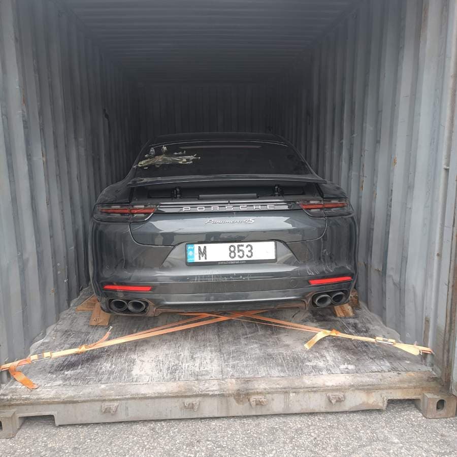 Premium vehicle container loading