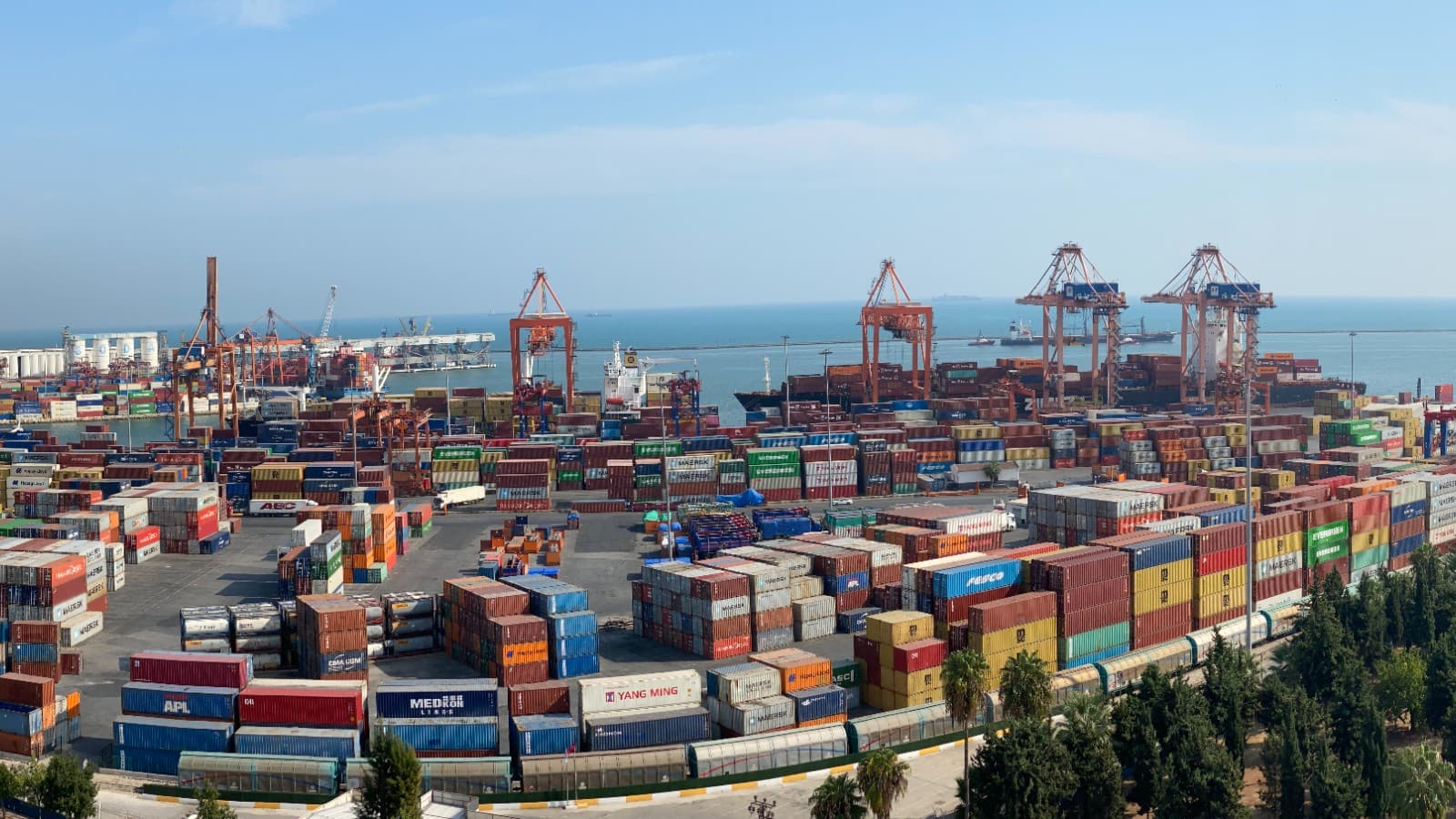 China to Syria Shipping: Container and Road Freight Solutions via Turkey