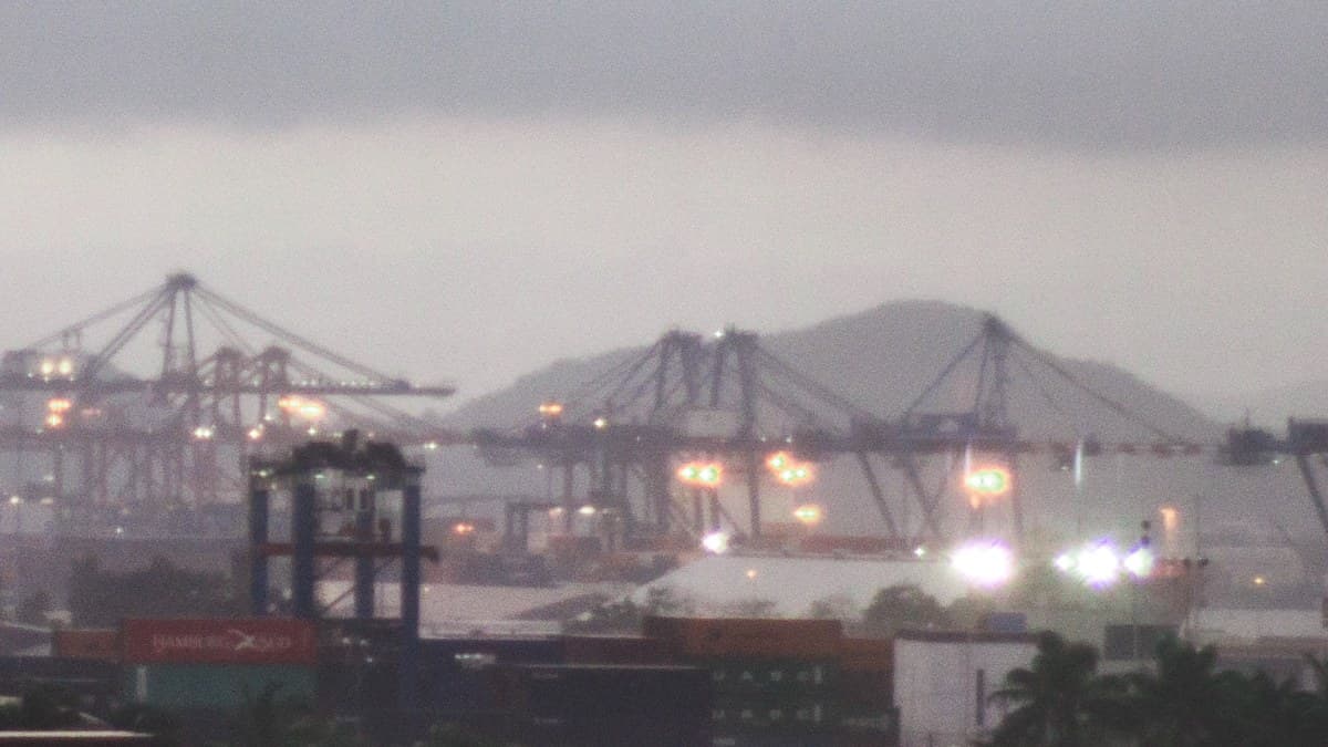 Shipping from Turkey to Mexico: Ocean and Air Freight, Import Duties and Cost Simulation 2026